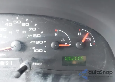 2004 Ford E-150 Chateau/Xl/Xlt из США, поврежденный, VIN 1FMRE11WX4HB00188